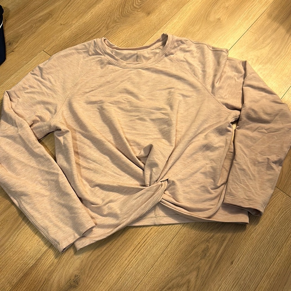 Lululemon semi-cropped Heathered pink sweatshirt